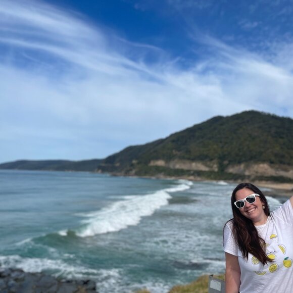 Meet your Posher, KK - Picture 5 of 6